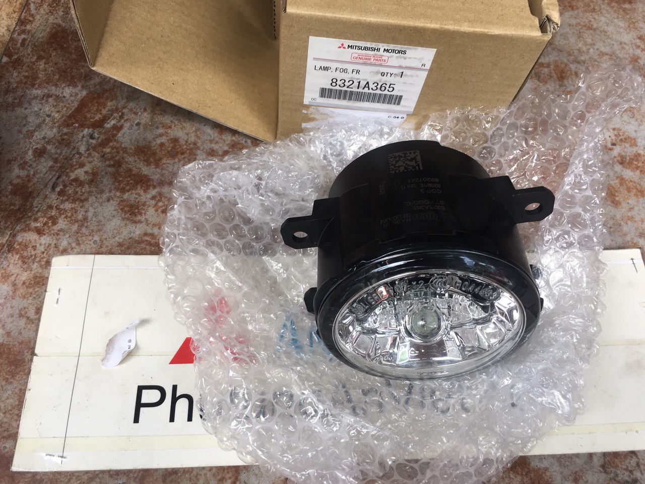 Đèn gầm xe mitsubishi Triton