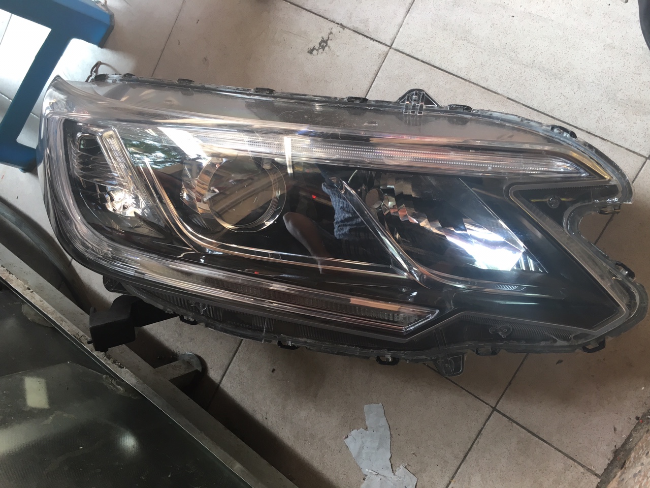 Đèn pha xe honda CRV