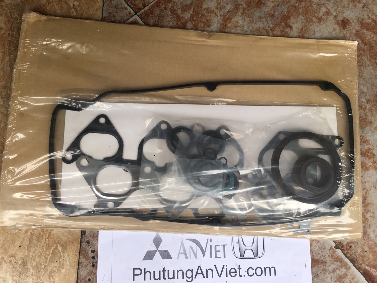 Gioăng đại tu xe Mitsubishi Lancer