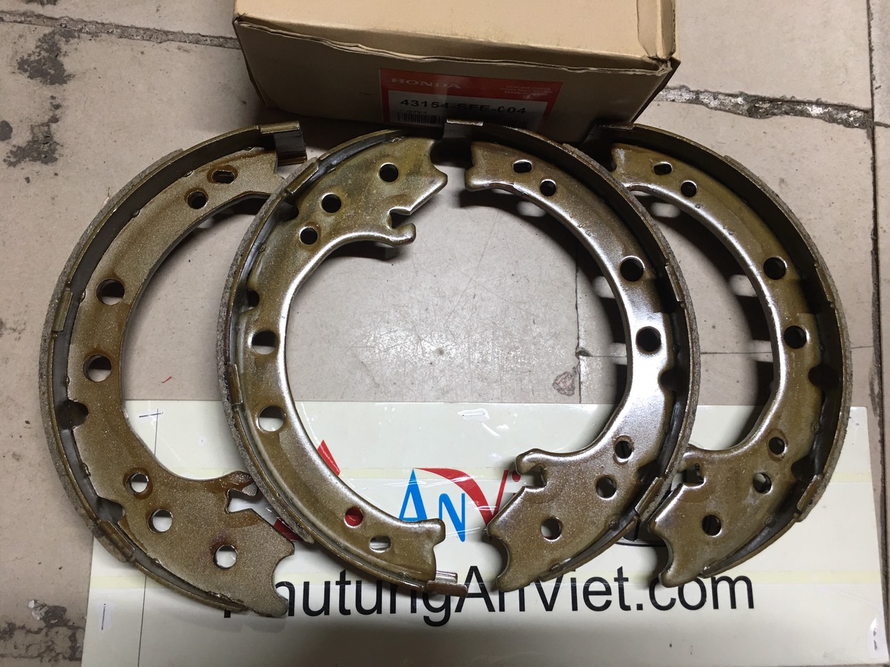 Guốc phanh tay xe honda CRV