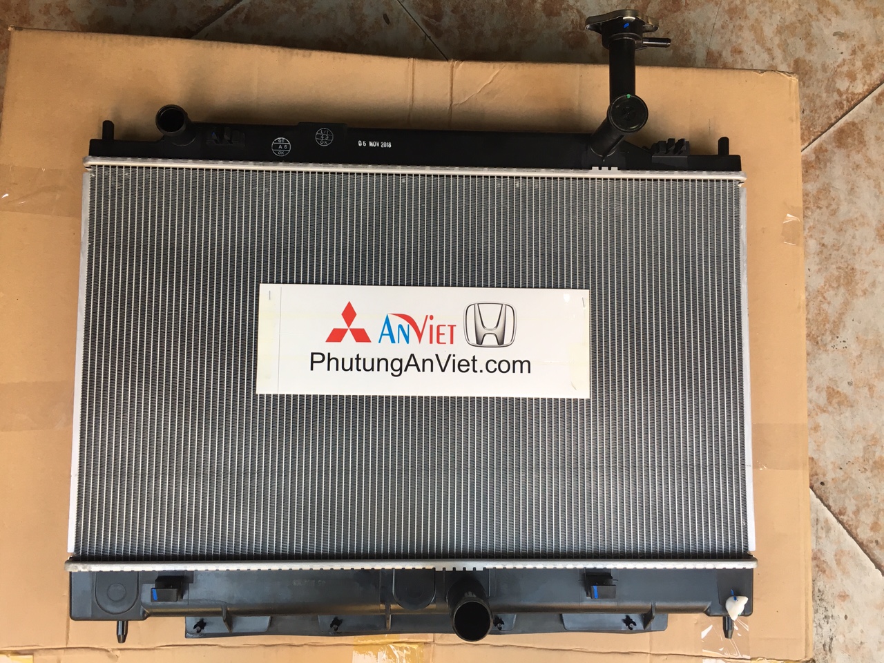Két nước xe Mitsubishi Xpander