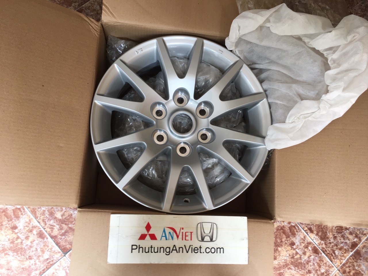 La zăng xe mitsubishi Pajero Sport 