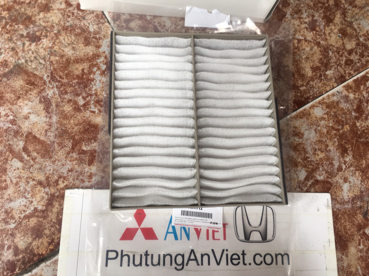 Lọc gió điều hòa xe Mitsubishi Triton
