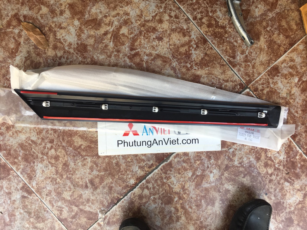 Nẹp cánh cửa sau xe honda CIVIC