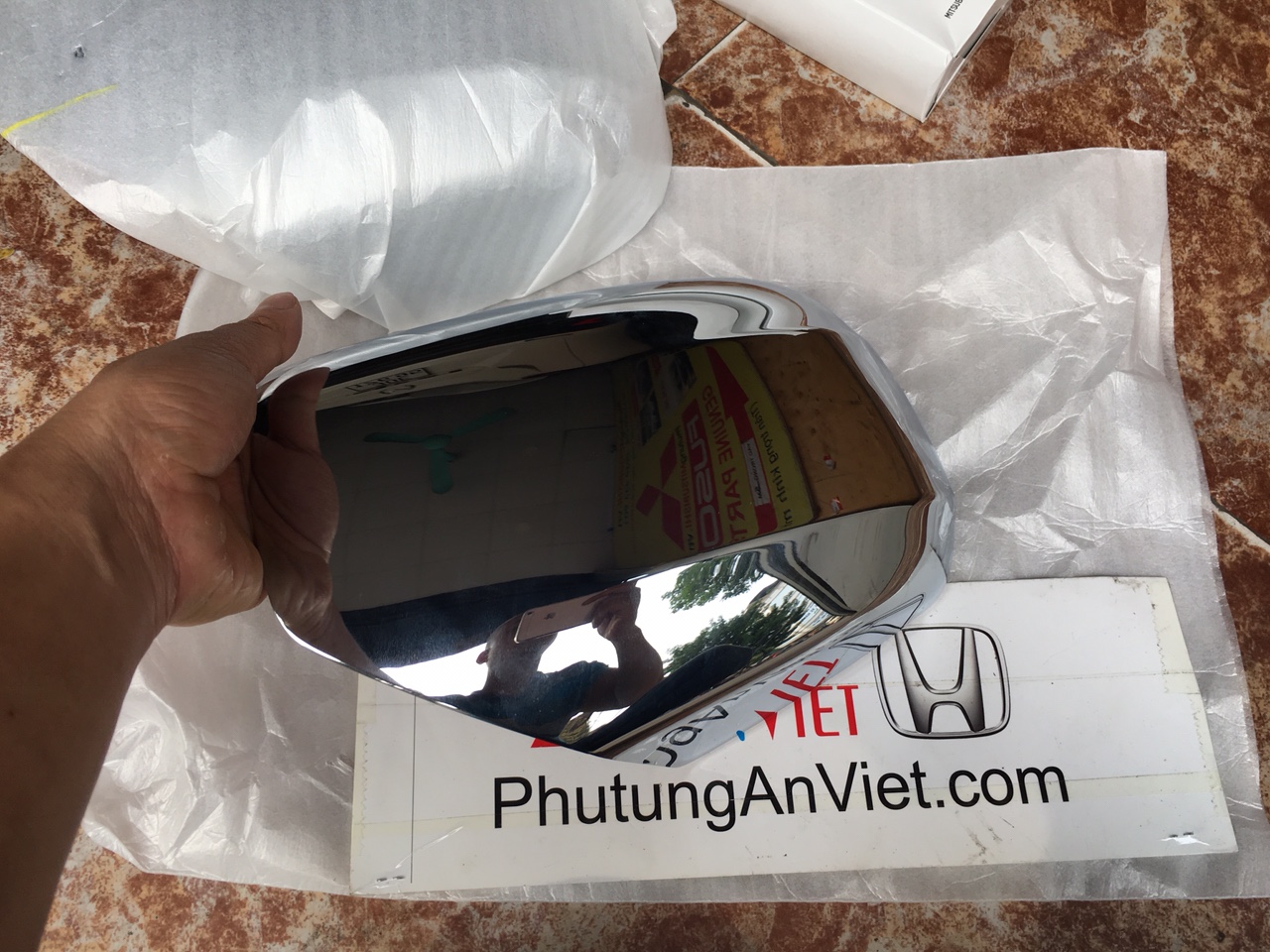 Ốp gương chiếu hậu xe Mitsubishi Triton