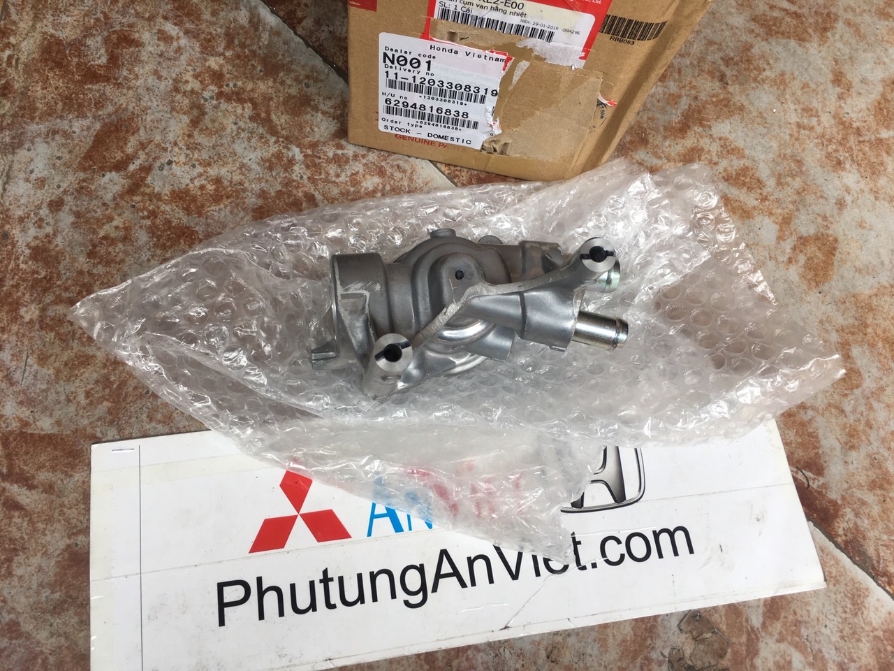 Thân van hằng nhiệt xe honda CITY