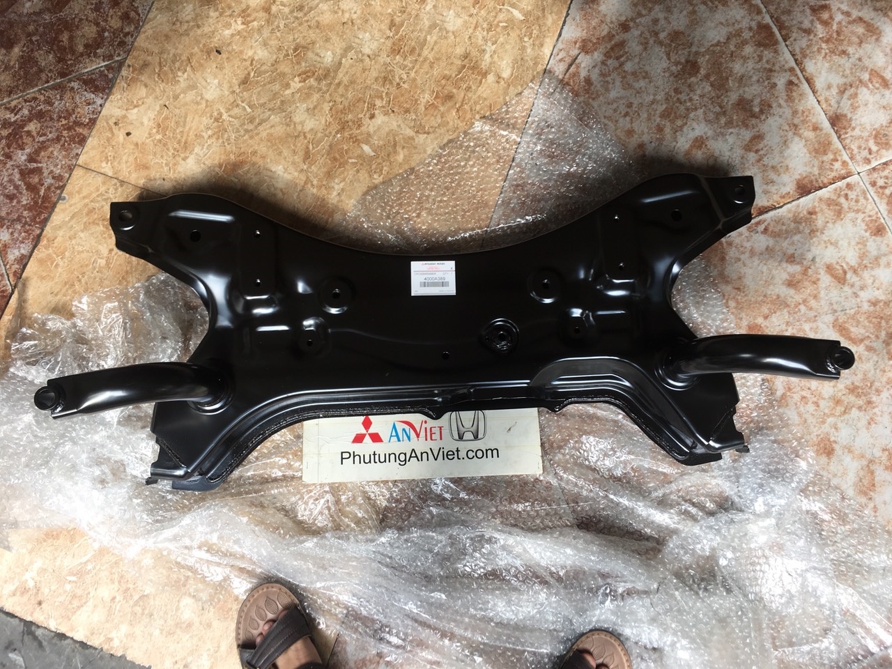 Xà đỡ máy xe mitsubishi Xpander
